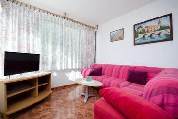 Apartments Zorka