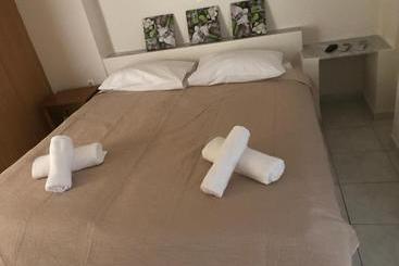 דירות לתיירים Chc Ares Apartment