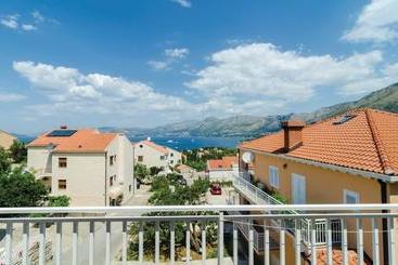Apartments Pavo