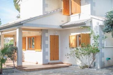 آپارتمانهای توریستها Villa Creixell With Pool Th 64