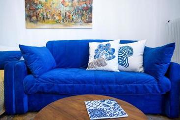 Unique Apartment In Glyfada Center