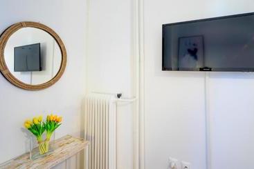 Unique Apartment In Glyfada Center