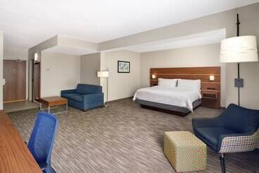 호텔 Holiday Inn Express Statesboro, An Ihg
