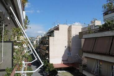 דירות לתיירים Spacy Stay Central Athinian Apartment