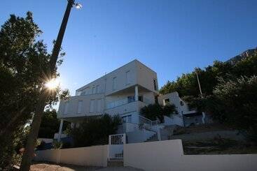 آپارتمانهای توریستها Luxury Apartment Ina