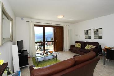Residence Vista D Oro Apartments