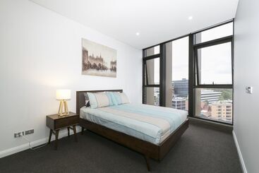 ツーリストアパートメント High End Riverside Home
