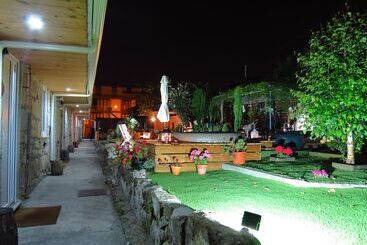 Cottage Ruby Charm Houses