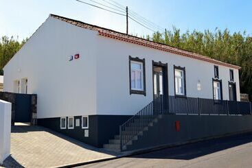 茅舍 Casas Do Vale