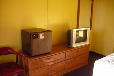 Hollywood Motel