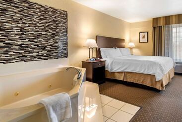 فندق Comfort Inn & Suites Dahlonega University Area
