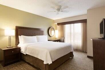 호텔 Homewood Suites Toledo Maumee
