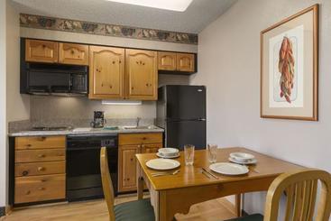 هتل Homewood Suites Phoenixscottsdale