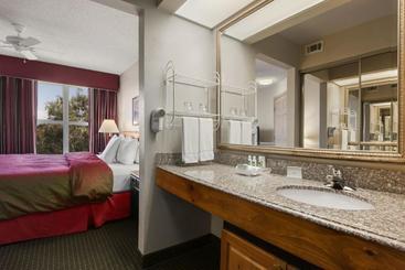 هتل Homewood Suites Phoenixscottsdale