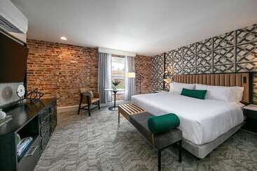 فندق Virginia Santa Barbara, Tapestry Collection By Hilton