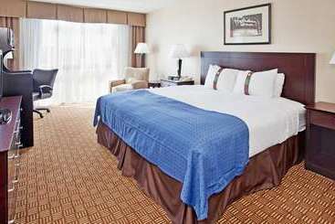 هتل Wingate By Wyndham Kansas City