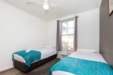 Kayla, 2bdr Southbank Apartment