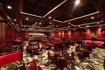 בית מלון כפרי Tigre De Cristal Resort & Casino Vladivostok