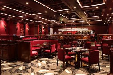 בית מלון כפרי Tigre De Cristal Resort & Casino Vladivostok