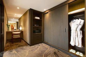 בית מלון כפרי Tigre De Cristal Resort & Casino Vladivostok