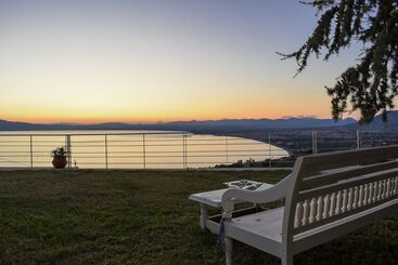آپارتمانهای توریستها Beachside Bliss   Luxury Sanctuary & Private Pool