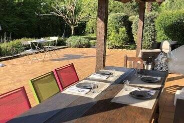 住宿加早餐  Le Domaine Aubazen