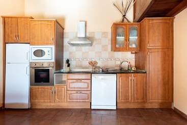 Homelike Charming Rustic House El Pinar
