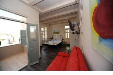 پانسیون Novecento Studios
