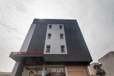 هتل Capital O 28650 Nikhil Regency