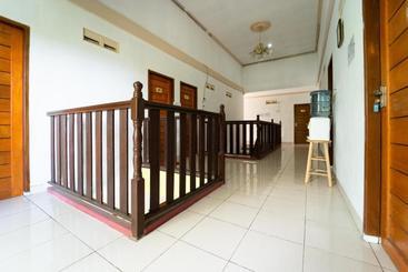 پانسیون Koolkost Syariah @ Mt Haryono Street Balikpapan