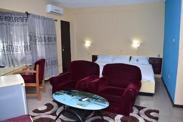 هتل Oau Conference Centre & Guest Houses Ltd