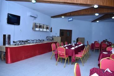 هتل Oau Conference Centre & Guest Houses Ltd