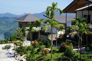 Bakhan Village Resort