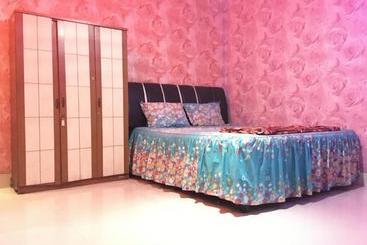 Otel Oyo 1883 Mulia Tiza