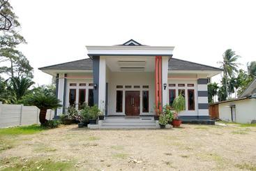 هتل Oyo 739 Residence Si Kancil