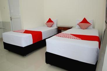 هتل Oyo 739 Residence Si Kancil