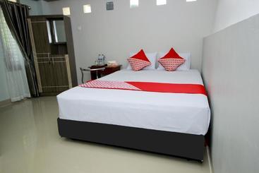هتل Oyo 739 Residence Si Kancil