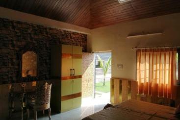 استراحتگاه Mann The Palm Retreat