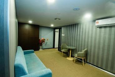 V Motel By Oyo Rooms
