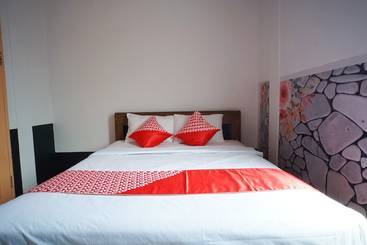 هاستل Abdi Praja Residence By Oyo Rooms