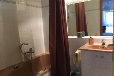 تختخواب و صبحانه Les Chambres Du Domaine