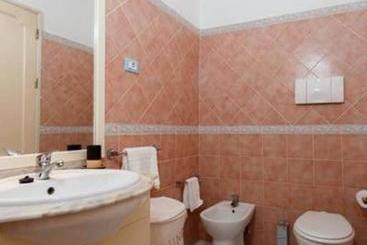 پانسیون Holiday B&b