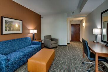 호텔 Drury Inn & Suites Lafayette, IN