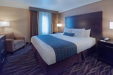 هتل Tempe/phoenix Airport Innsuites  & Suites