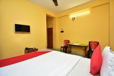 هتل Kahini By Oyo Rooms
