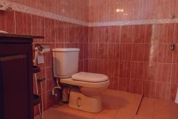 Village Inn Resort