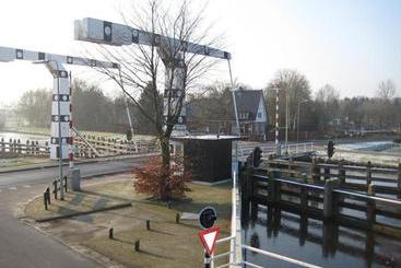 هتل De Vriezerbrug