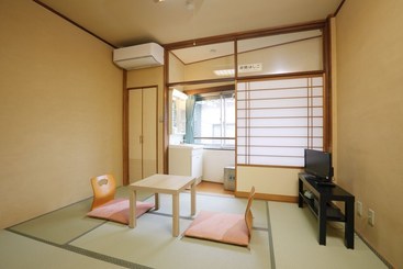 هاستل Onsen Guesthouse Yukori By Oyo Rooms