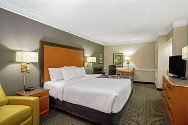 בית מלון כפרי La Quinta Inn By Wyndham Denver Golden