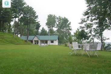 هتل Quality Lodges Bhurban
